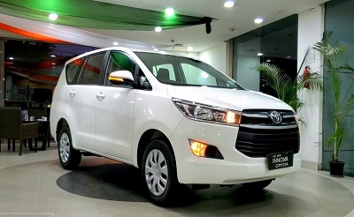 Nissan-sunny-car-rental